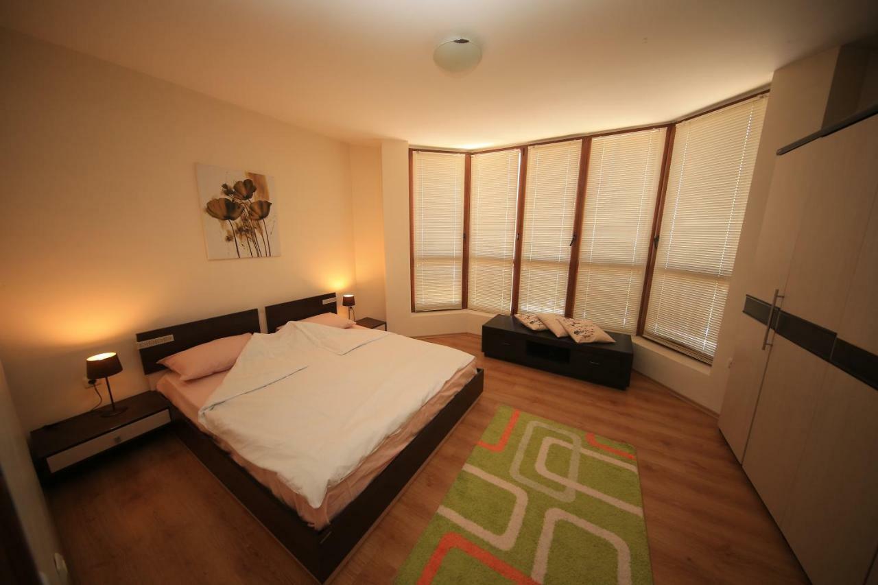 Cozy Apartment Next To Gondola Bansko Exterior photo